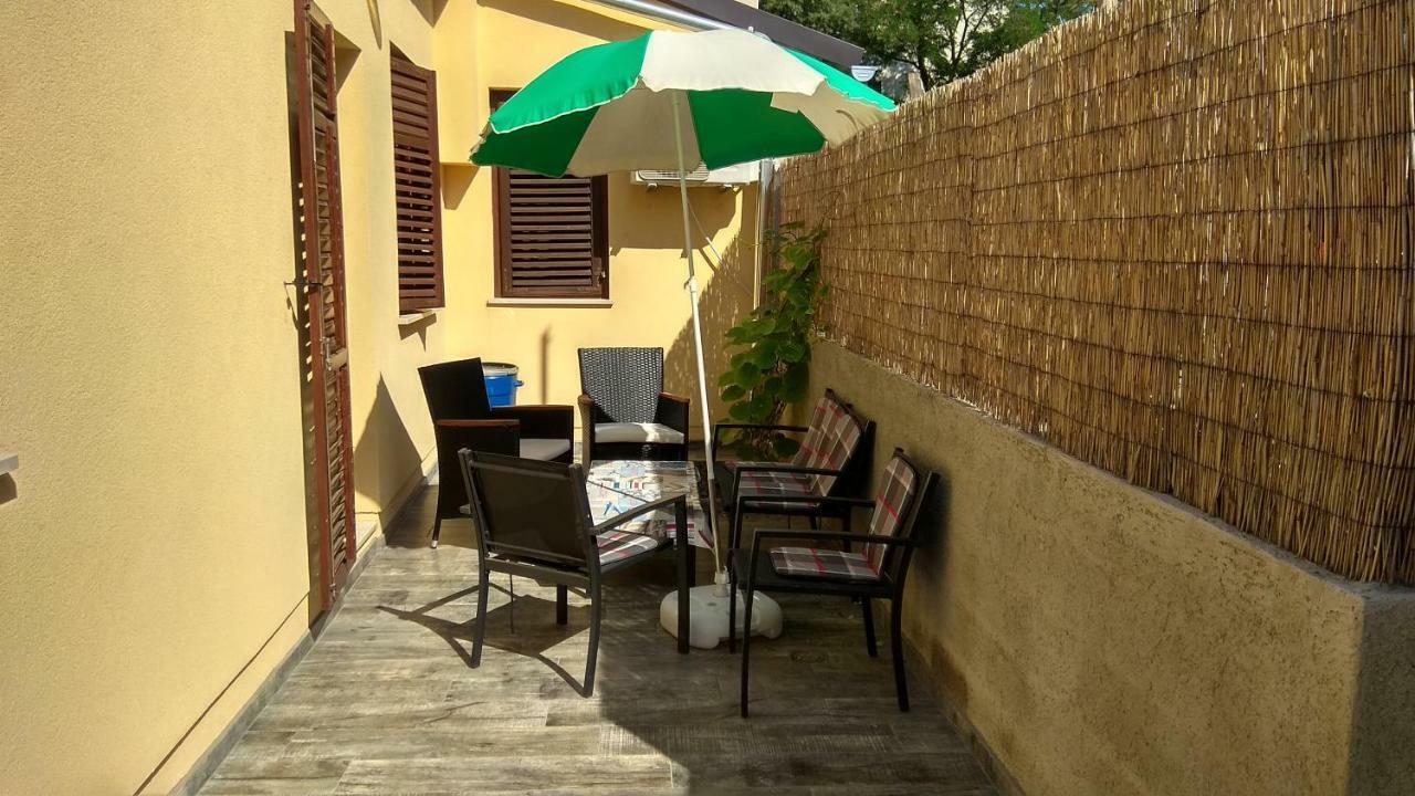 Lusyhouse Villa Pula Bagian luar foto