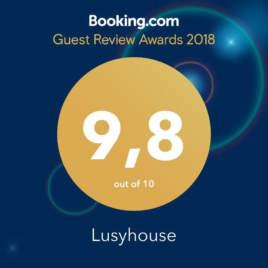 Lusyhouse Villa Pula Bagian luar foto